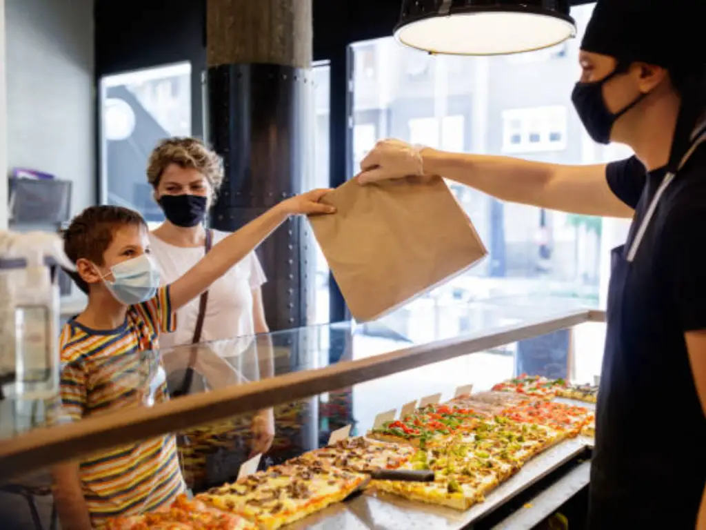 snacks packaging paper bags